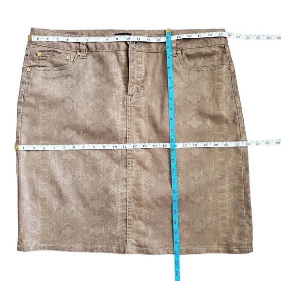 SNAKE PRINT SKIRT SIZE 16 - Picture 7 of 7